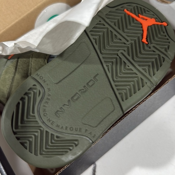 Jordan 5 retro army olive/ solar orange - Picture 3 of 4